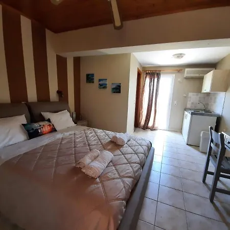 Apartmán Marinos At Lourdata Village