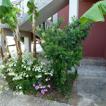 Marinos At Lourdata Village * Λουρδάτα