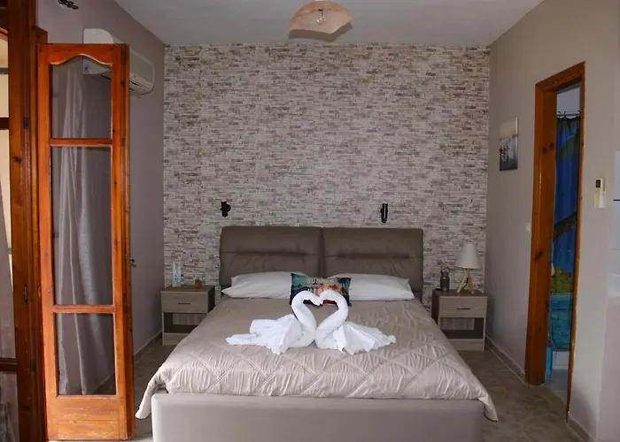 Marinos At Lourdata Village