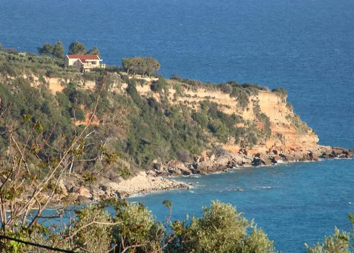 Marinos At Lourdata Village *