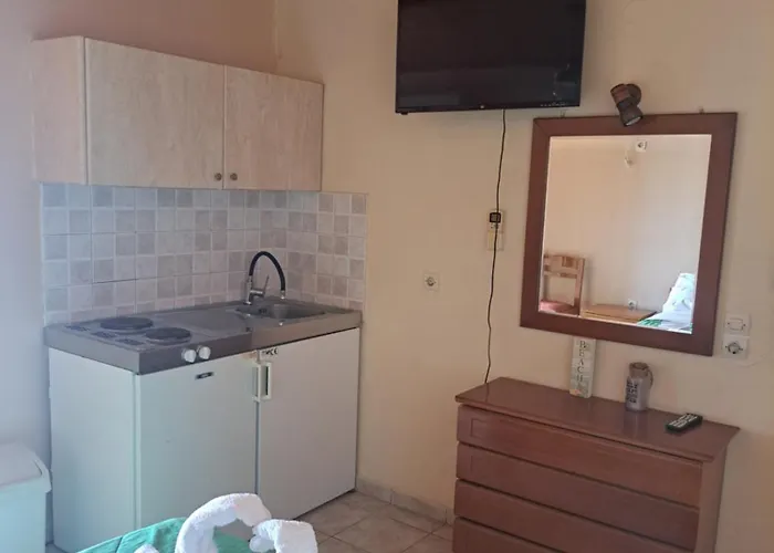 דירה Marinos At Lourdata Village