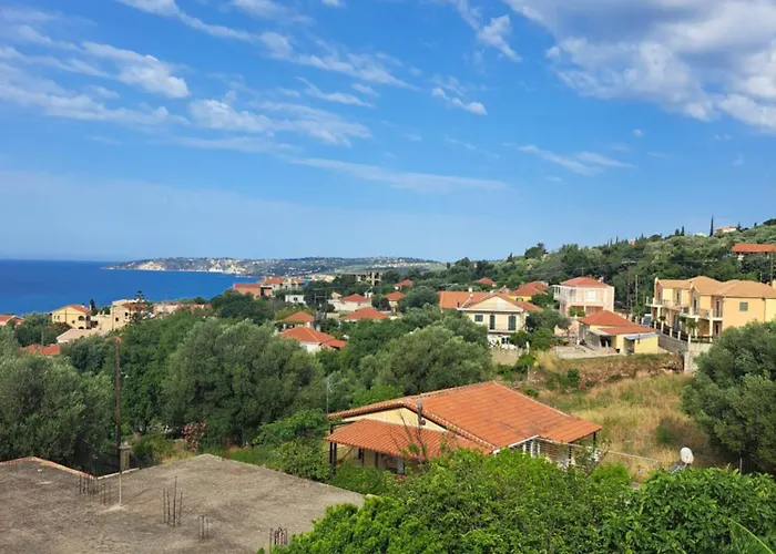 דירה Marinos At Lourdata Village