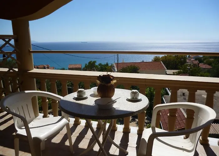 Marinos At Lourdata Village *