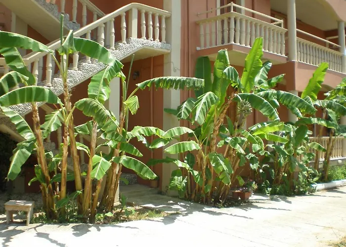 Marinos At Lourdata Village * לואורדטה