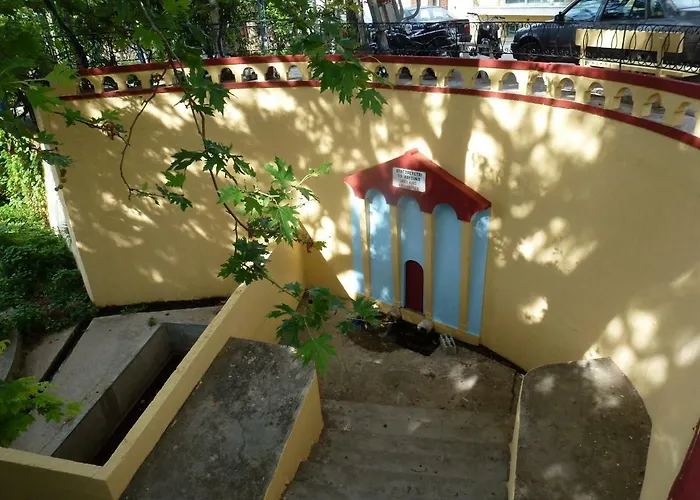 Marinos At Lourdata Village *