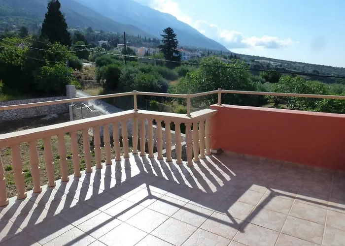 Marinos At Lourdata Village דירה לואורדטה